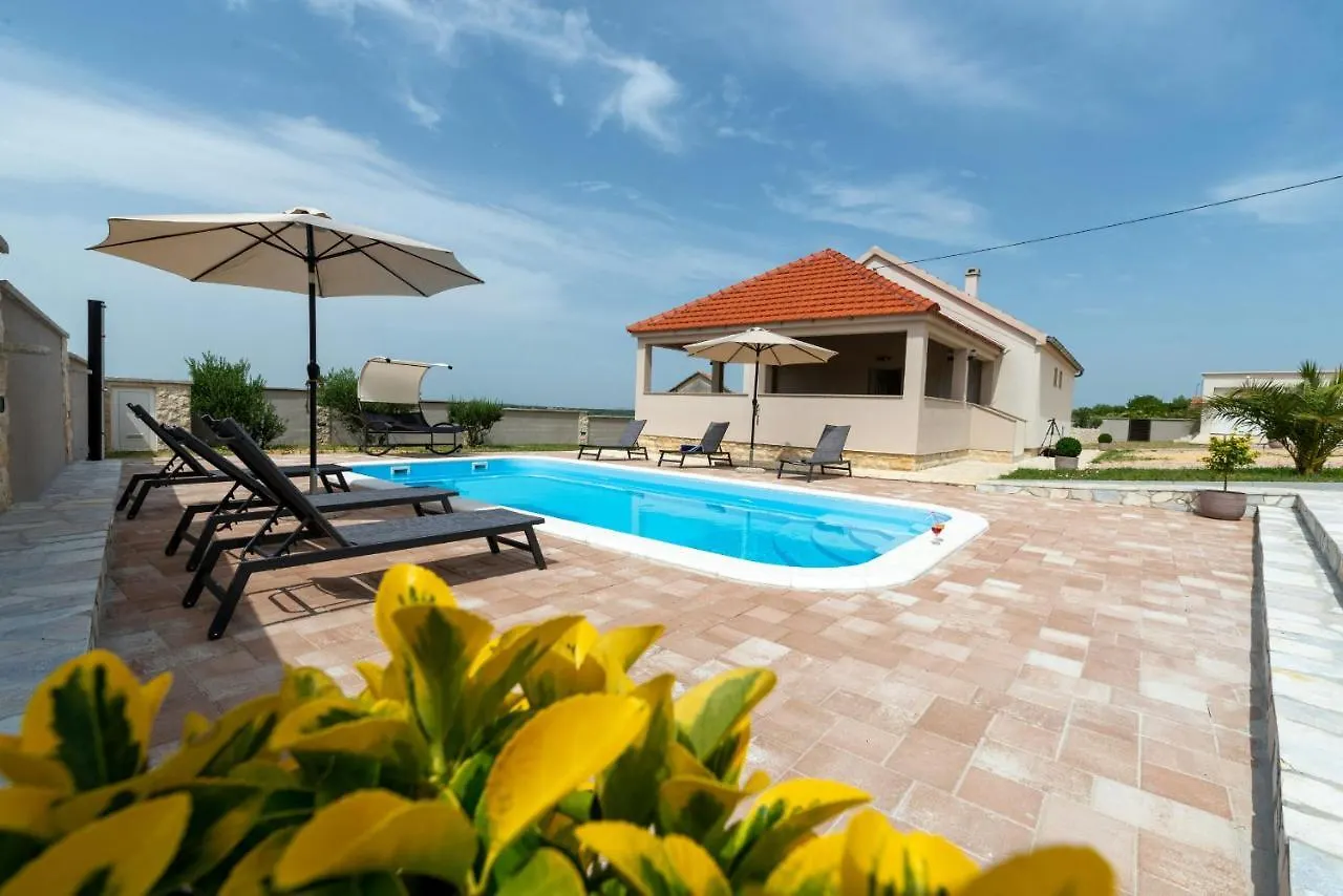 Villa Zrilic Zadarvillas Perusic Benkovacki