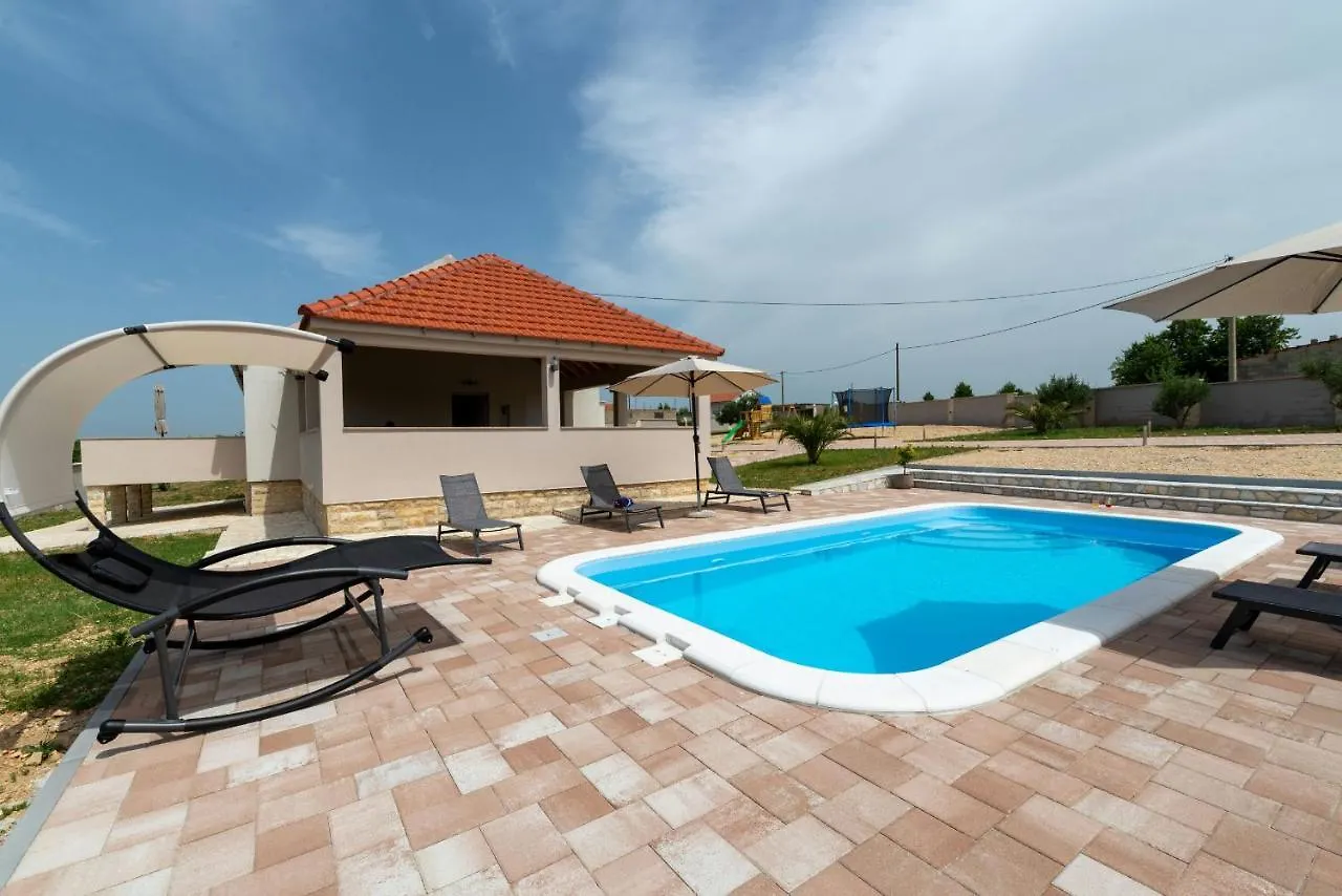 Villa Zrilic Zadarvillas Perusic Benkovacki