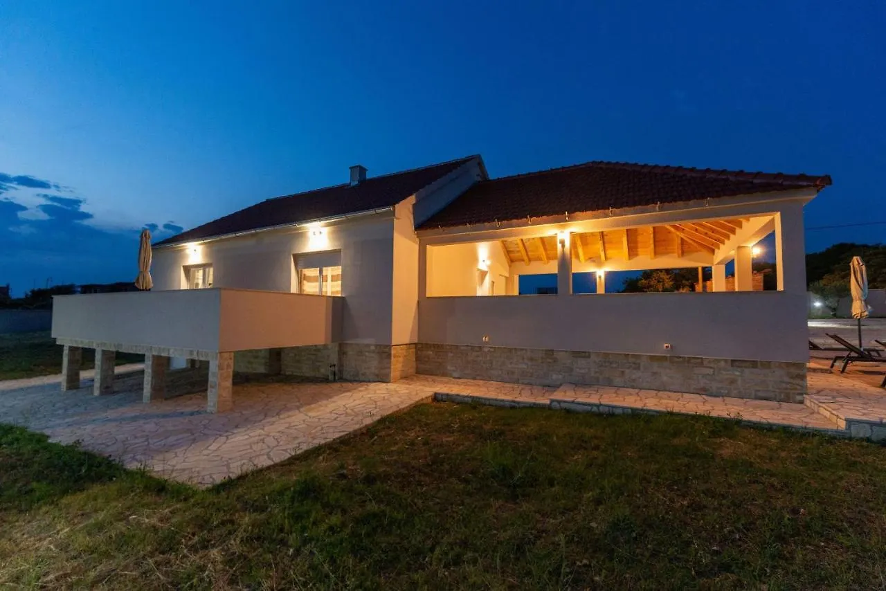 Villa Zrilic Zadarvillas Perusic Benkovacki