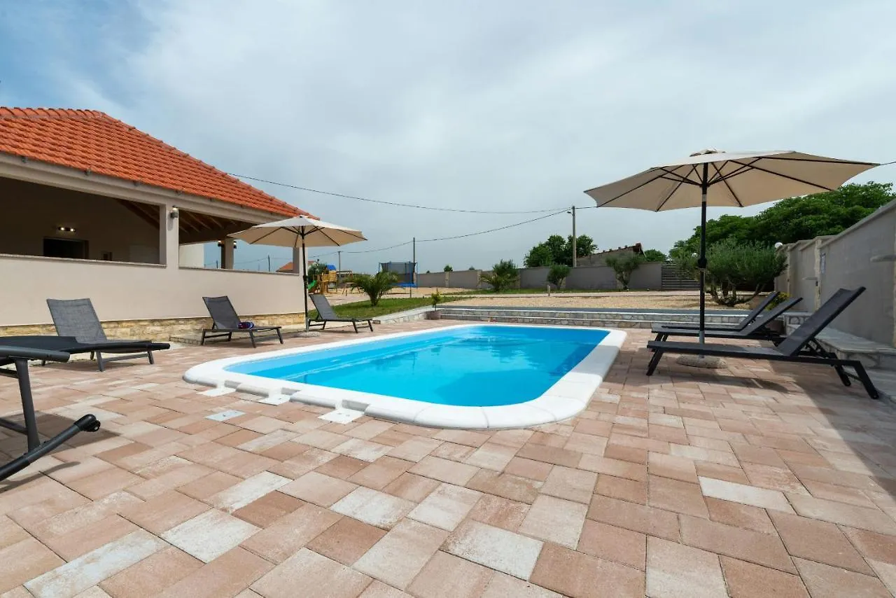 Villa Zrilic Zadarvillas Perusic Benkovacki