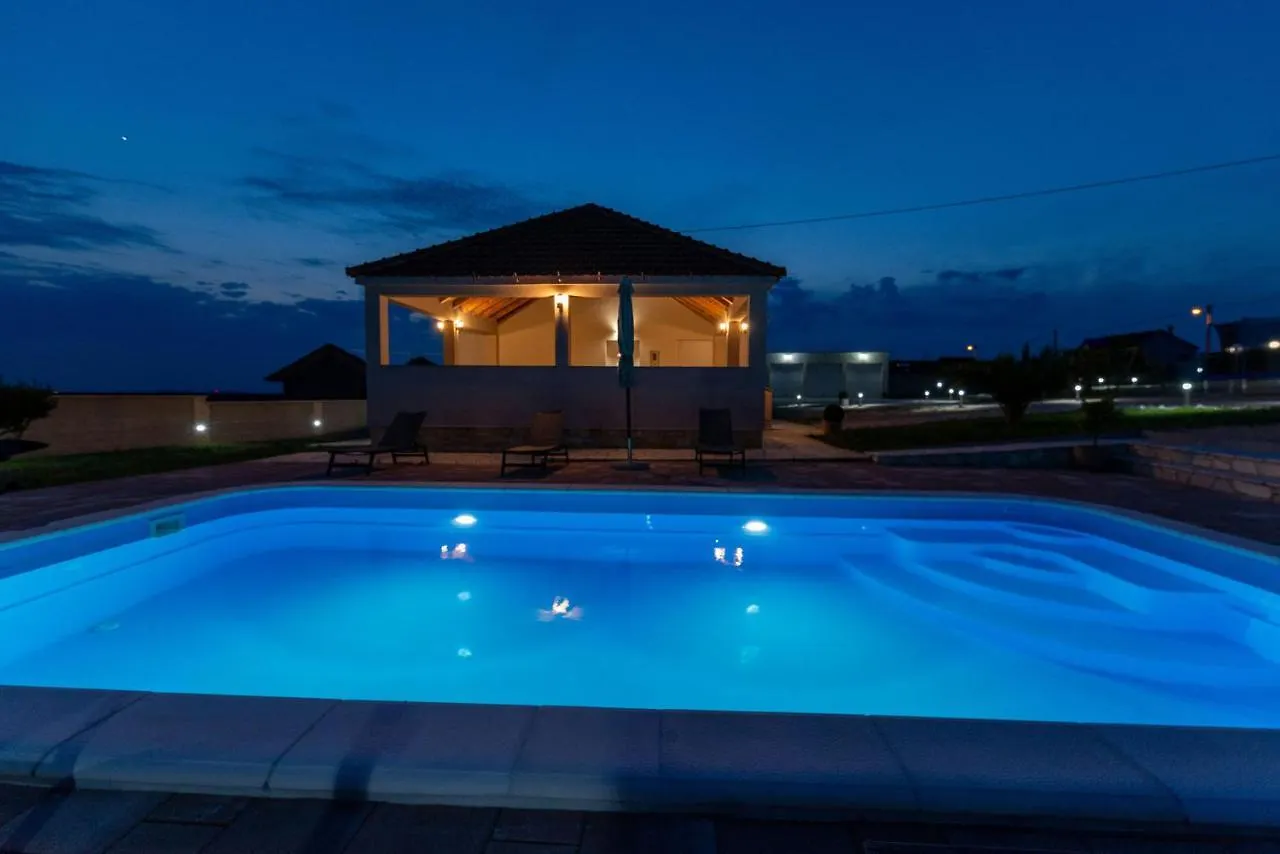 Villa Zrilic Zadarvillas Perusic Benkovacki