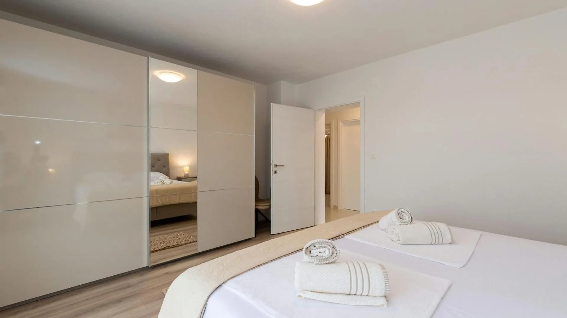 Villa Zrilic Zadarvillas Perusic Benkovacki